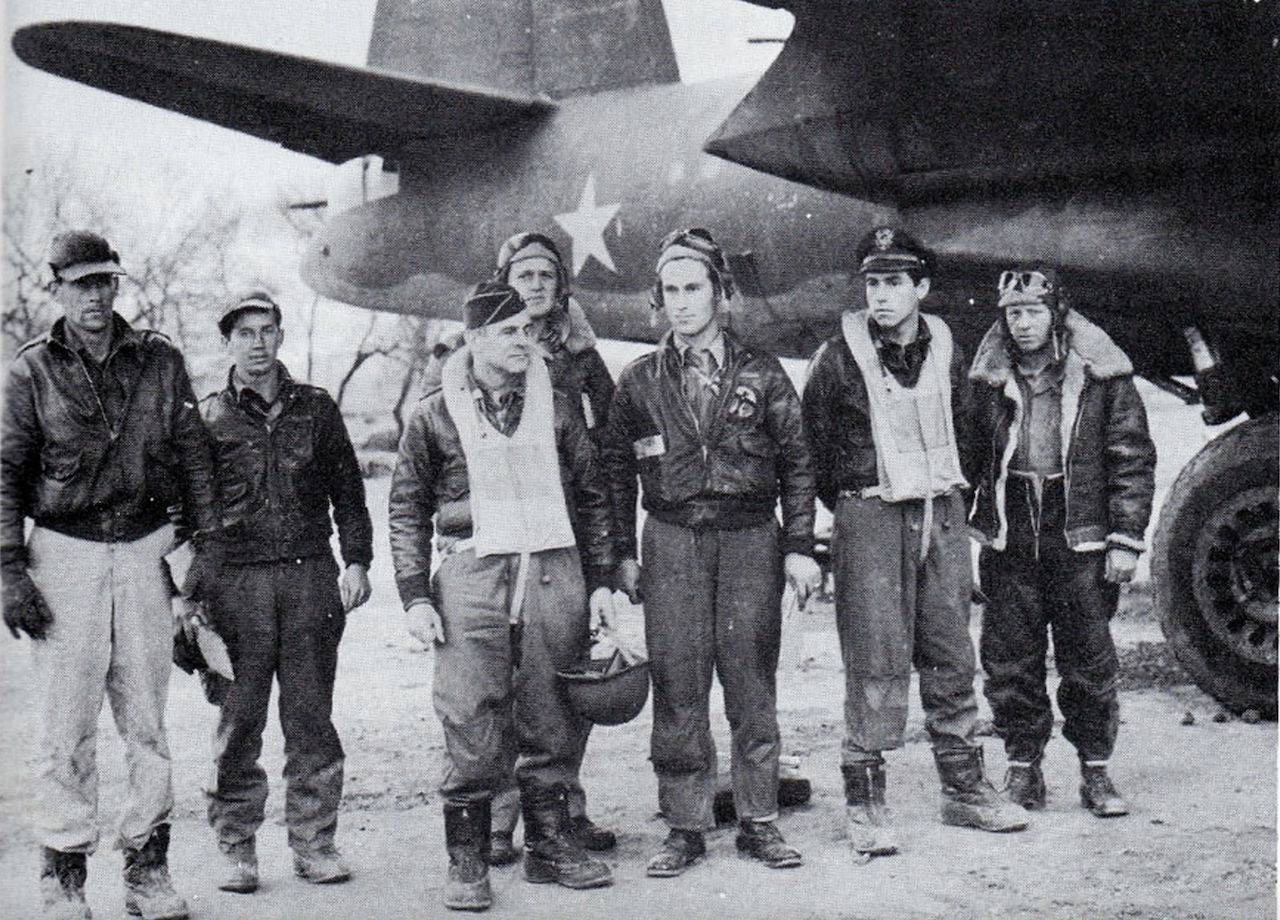The B-26 Marauder: From Widow-Maker to Master of Medium Bombing 16 B 26 Doolittle with crews