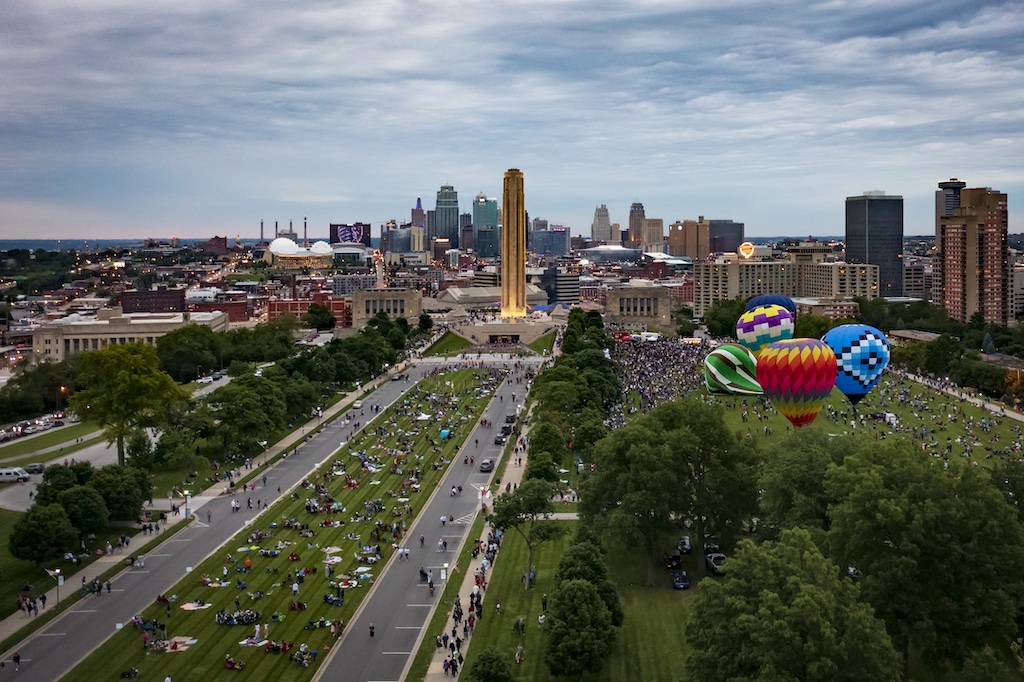 National WWI Museum and Memorial to Host Annual Great Balloon and Puppet Glow 10 Balloon Glow Up 21