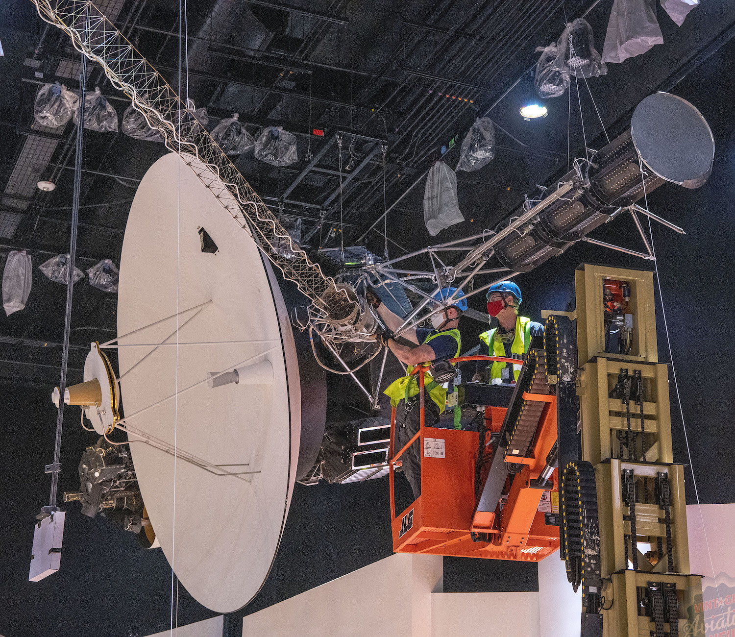 NASM Gallery Spotlight: Griffin Exploring the Planets 13 Behind the Scenes Spotlight Installing Voyager