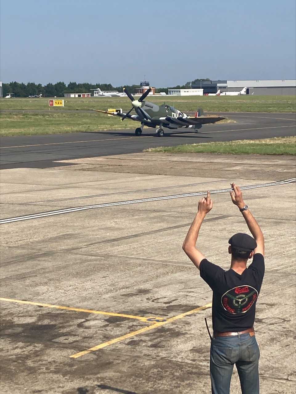 Biggin Hill's Spitfire MK912 Flies Again After Nine Years 10 Biggin Hills Spitfire Flies Again After Nine Years 2