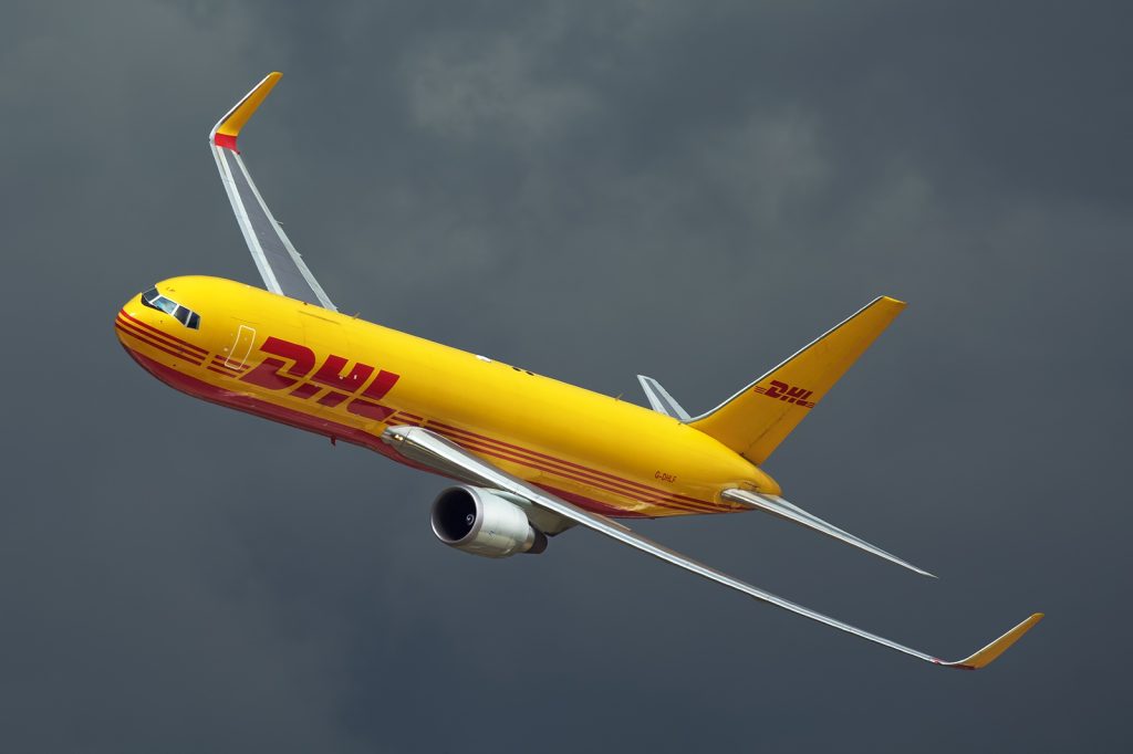 Today in Aviation History: Boeing 767 Sets Nonstop Commercial Flight Record 14 Boeing 767 3JHF DHL DHL Air AN2220995