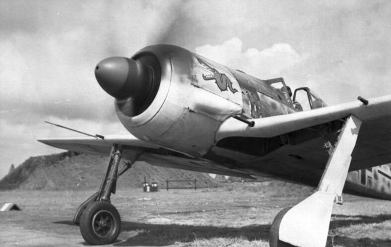 Today in Aviation History: First Flight of the Focke-Wulf Fw 190 14 Bundesarchiv Bild 101I 361 2193 25 Flugzeug Focke Wulf Fw 190 A