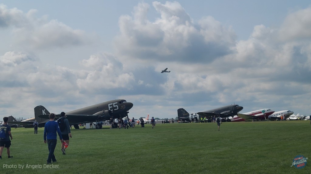 Douglas C-53D Skytrooper “The Yacht Club” 22 C 53 Yacht Club0724 095020