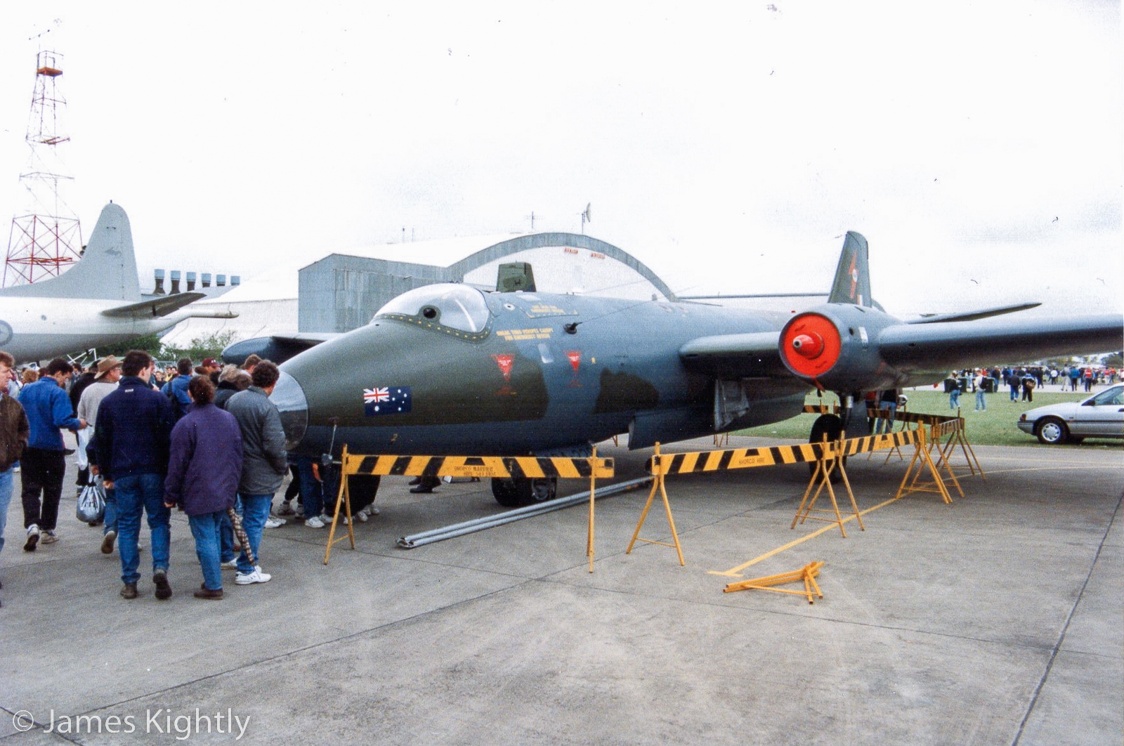 Historic Airshows: Avalon, Australia 1992 21 Canberra 03Avalon1992 JKightly157a 1