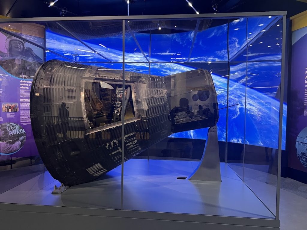 Adam's Profile Reports: Air and Space Exhibits at the Museum of Science and Industry, Chicago 47 Chicago image 30