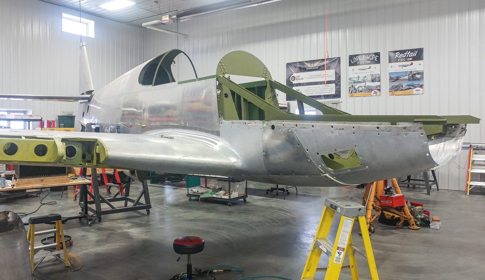 Thunderbird: Resurrection of a Legendary Racing Mustang 16 Copy of 1020201719