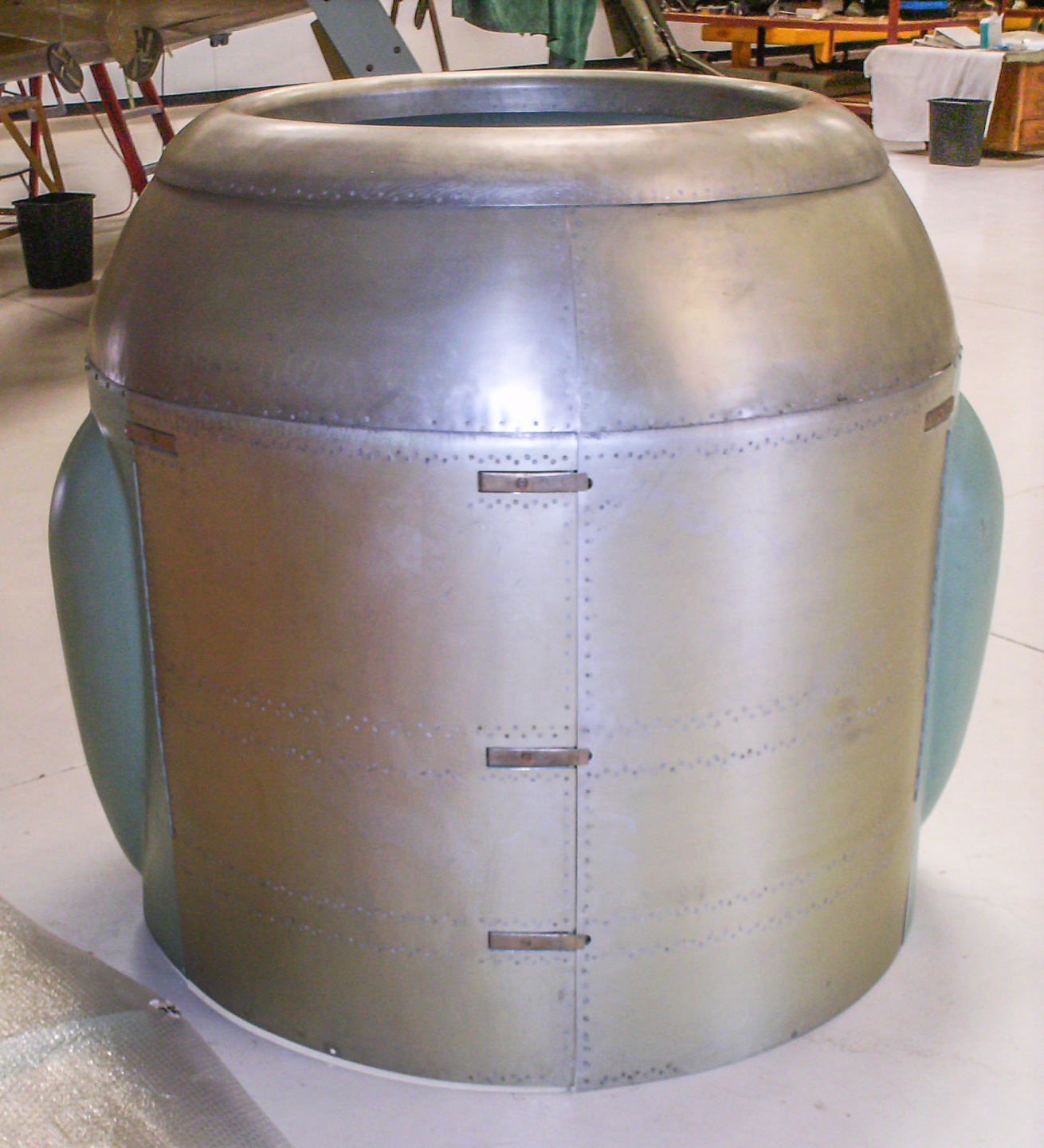 FW-190 First Flight At GossHawk Unlimited!!! 12 The distinctive Focke-Wulf Fw-190 cowling following its arrival in Casa Grande, Arizona from Flugwerk in Germany. (photo via GossHawk Unlimited)