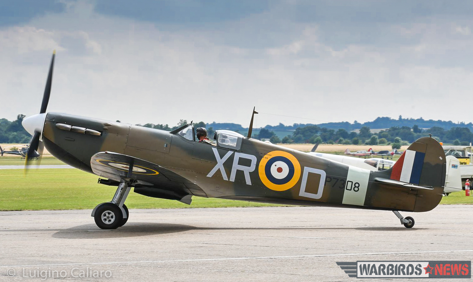 Flying Legends 2017 - Air Show Report 28 Spitfire Mk.Ia AR213, marked as Spitfire Mk.IIa P7308 from 71 (Eagle) Squadron, taxis out for takeoff. (photo by Luigino Caliaro)