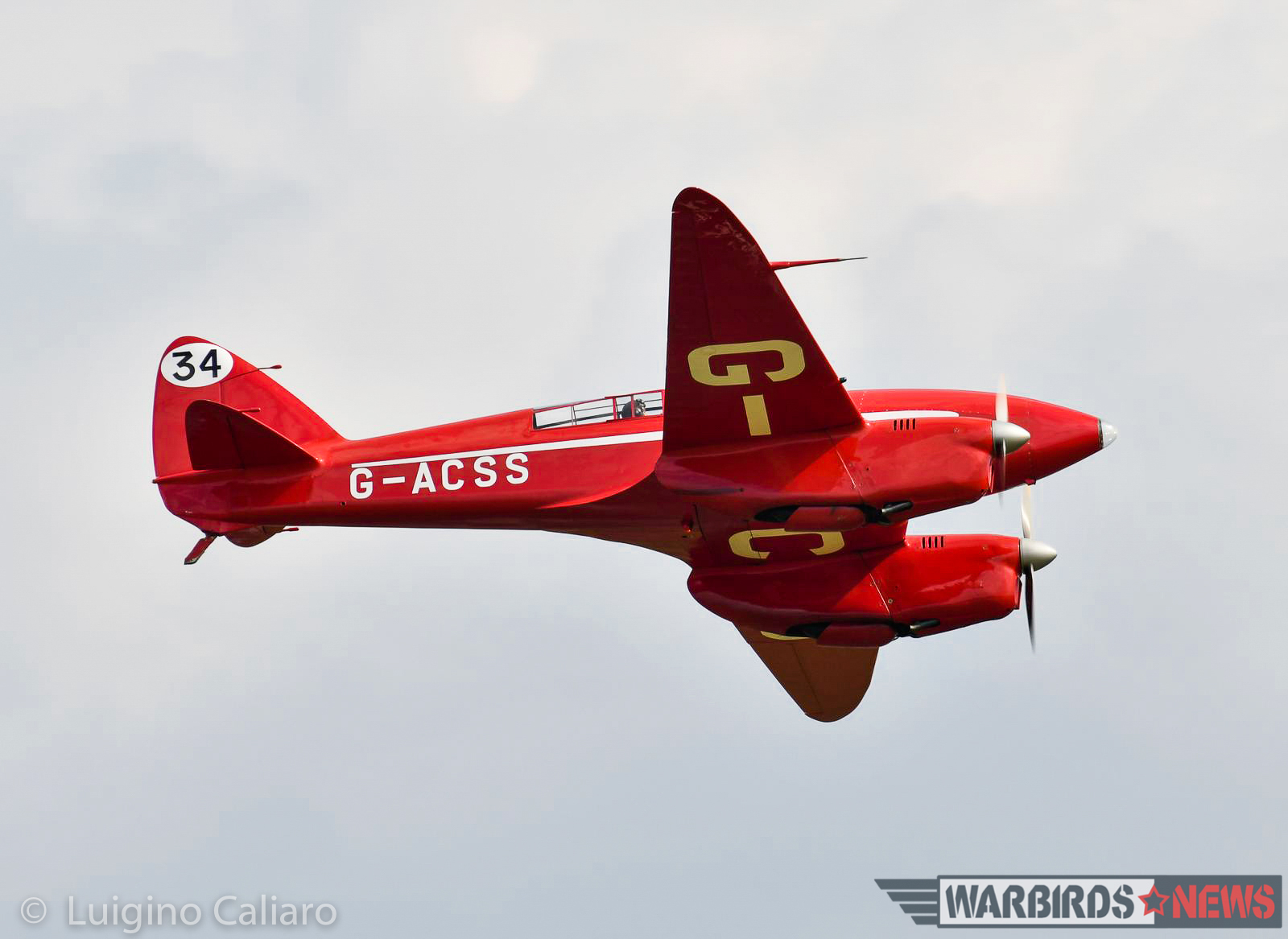 Flying Legends 2017 - Air Show Report 24 Another shot displaying the gorgeous lines of the Comet. (photo by Luigino Caliaro)