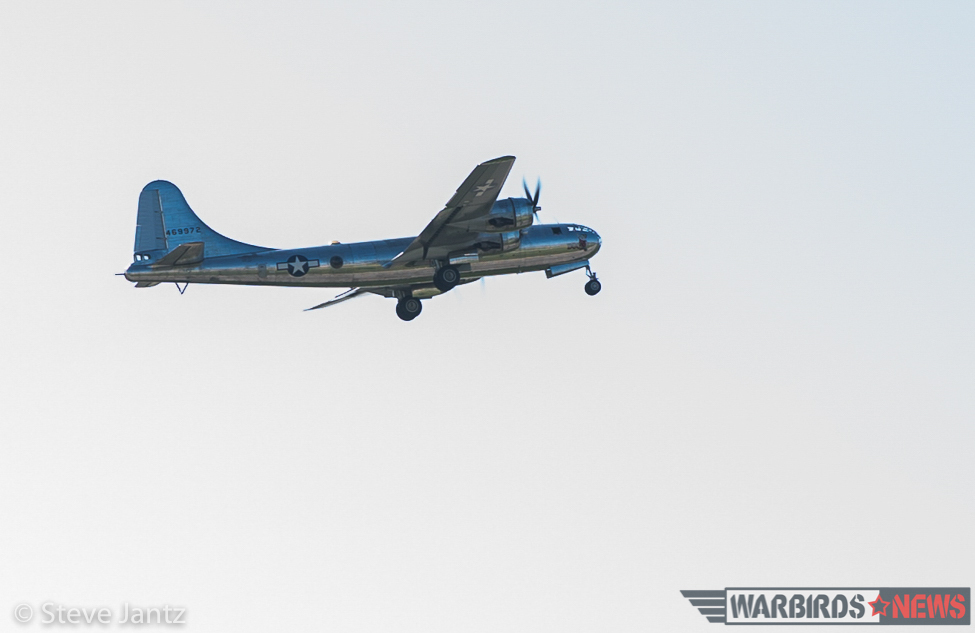 Doc Flies!!! 16 Doc on the circuit coming in to land. (photo by Steve Jantz)