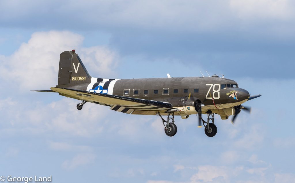 NMUSAF Hosts C-47 Fly-In and Paratrooper Jump 10 D75 6260 preview 1