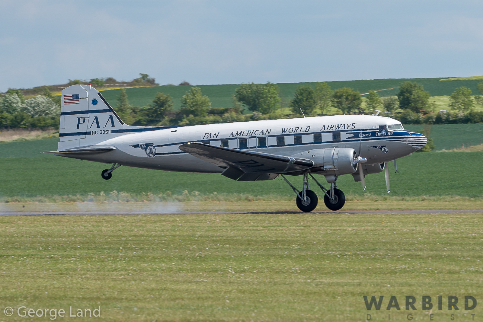 D-Day Squadron Update - Clipper Tabitha May Arrives Duxford - Others Depart Goose Bay 12 DC3 D75 2317