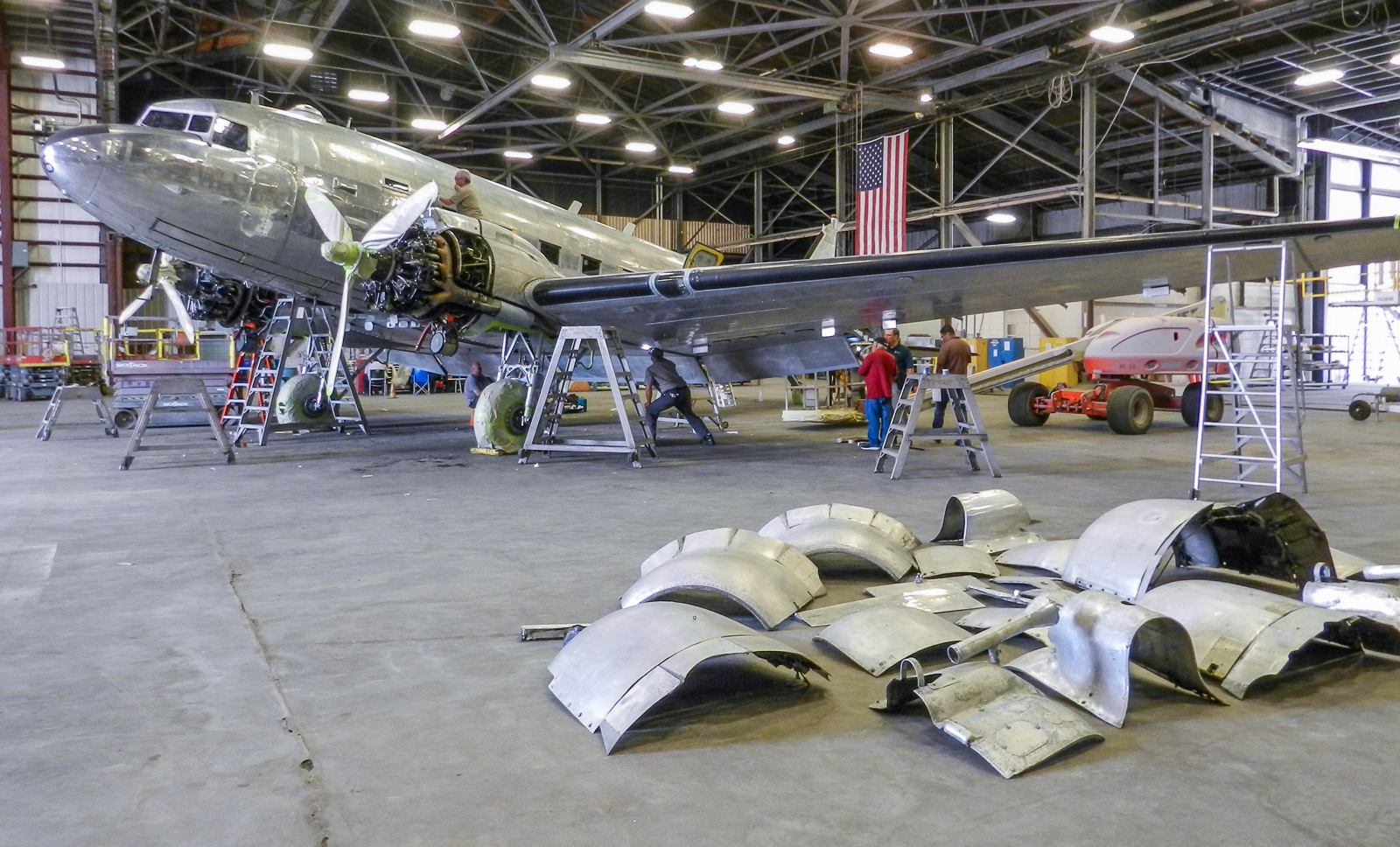 Refurbishing the Yankee Air Museum's C-47 11 DSCN0808