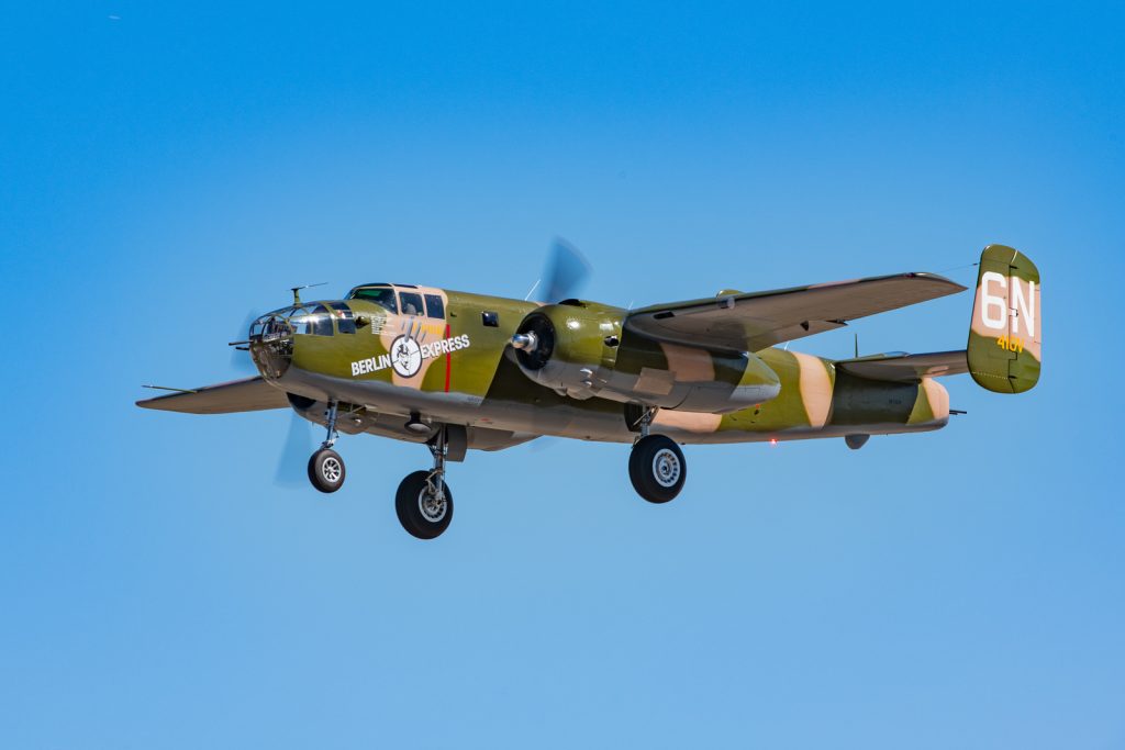 B-29 Doc and B-25 Berlin Express To Land in Cincinnati 11 DSC 0020