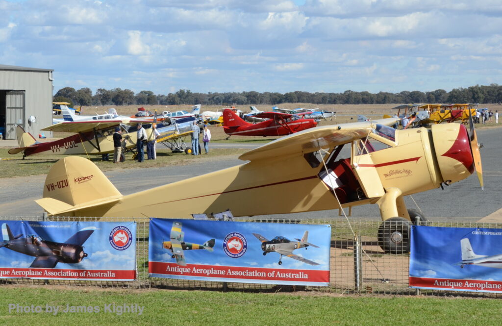 Aussie Antiquers 50th Fly-In 21 DSC 8480mw