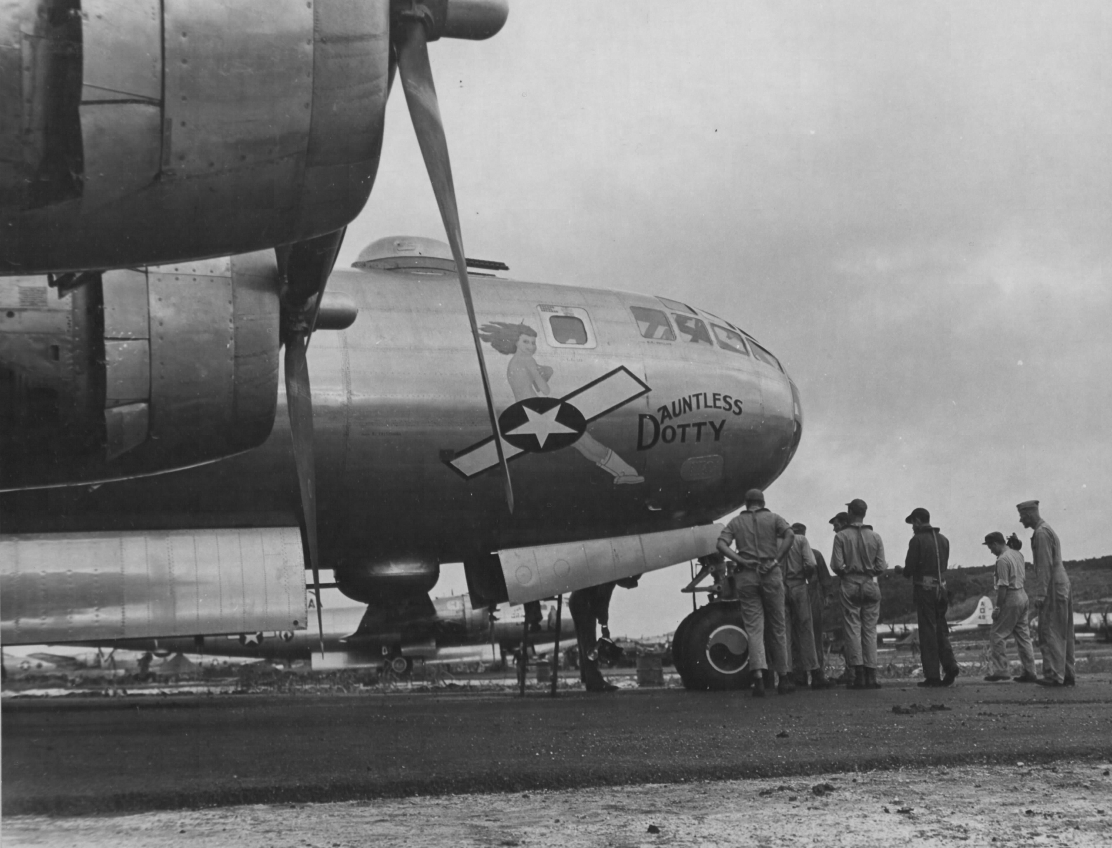 Icon of Airmanship - The Memphis Belle 21 Dauntless