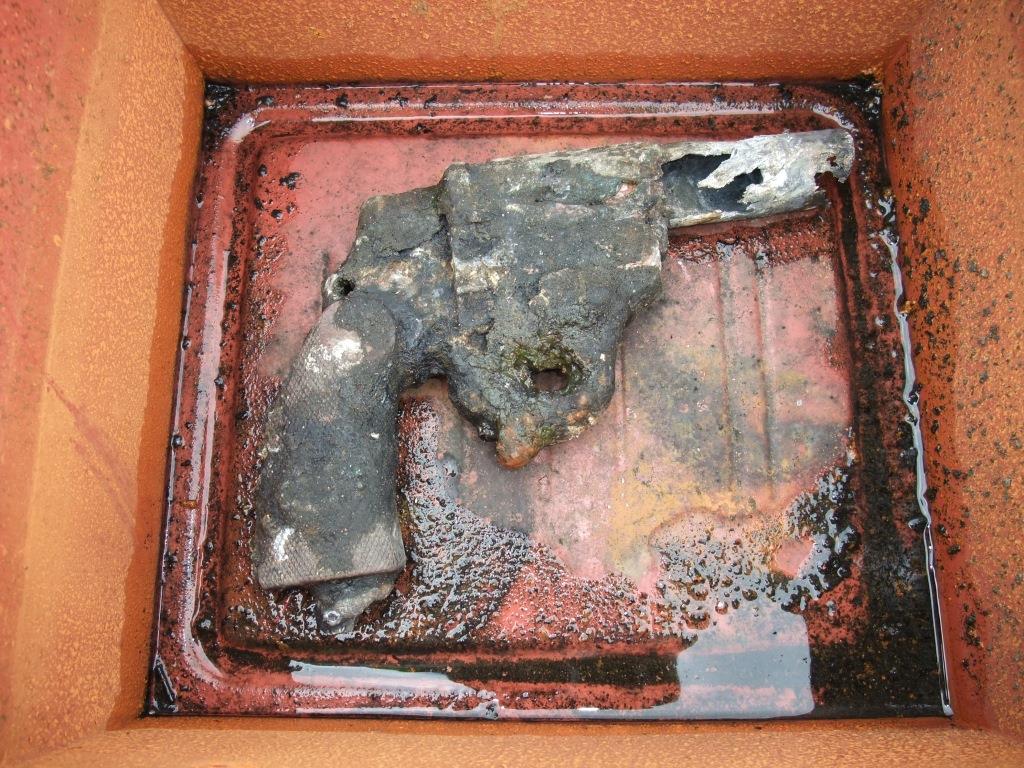 Dornier Do 17 Moves Into Next stage Of Conservation 12 Dornier Flare Gun Before.('©Trustees of the Royal Air Force Museum’)