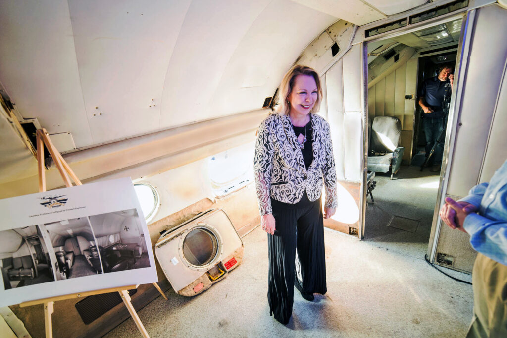 Columbine II Restoration – Fall 22/23 Update 11 Dwight and Mamie Eisenhowers granddaughter Mary Jean Eisenhower