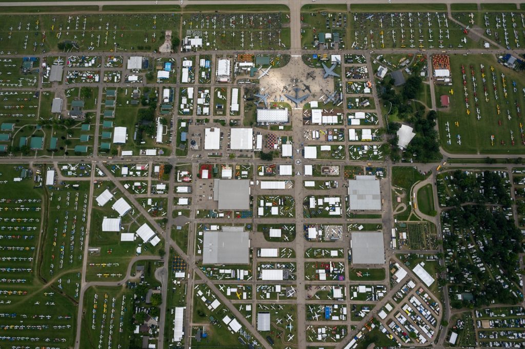 EAA AirVenture Oshkosh Generates $257 Million in Annual Economic Impact for Fox Valley Region 10 EAA AirVenture Oshkosh