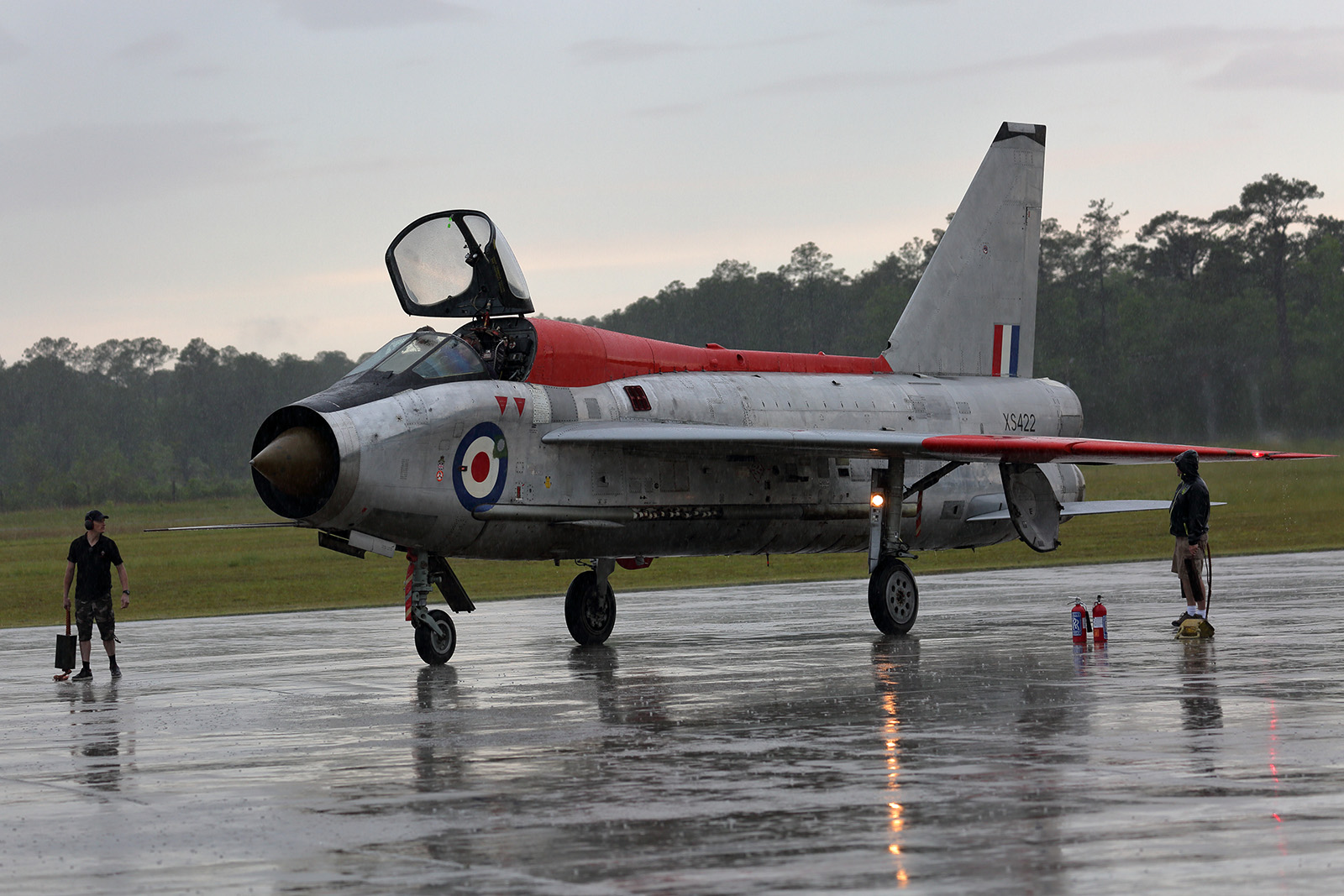 Warbird Digest Magazine - Aircraft Resurrection Report for Issue #76 16 EELightningStennis MS Lee Scargall photo small