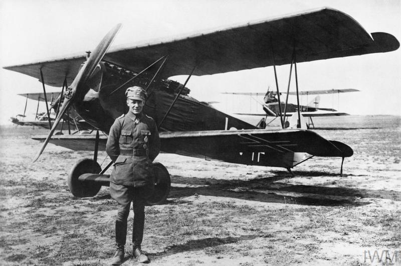 Udet's Curtiss Hawk II Reproduction Project 10 Ernst Udet stands in front of his Fokker D.VII Lo in 1918 Imperial War Museum