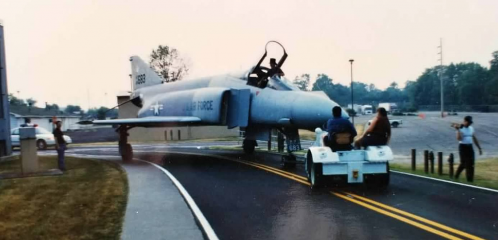 Rejuvenating a Combat Veteran Phantom II 11 F 4 Phantom 64 0683 arrival in Ohio
