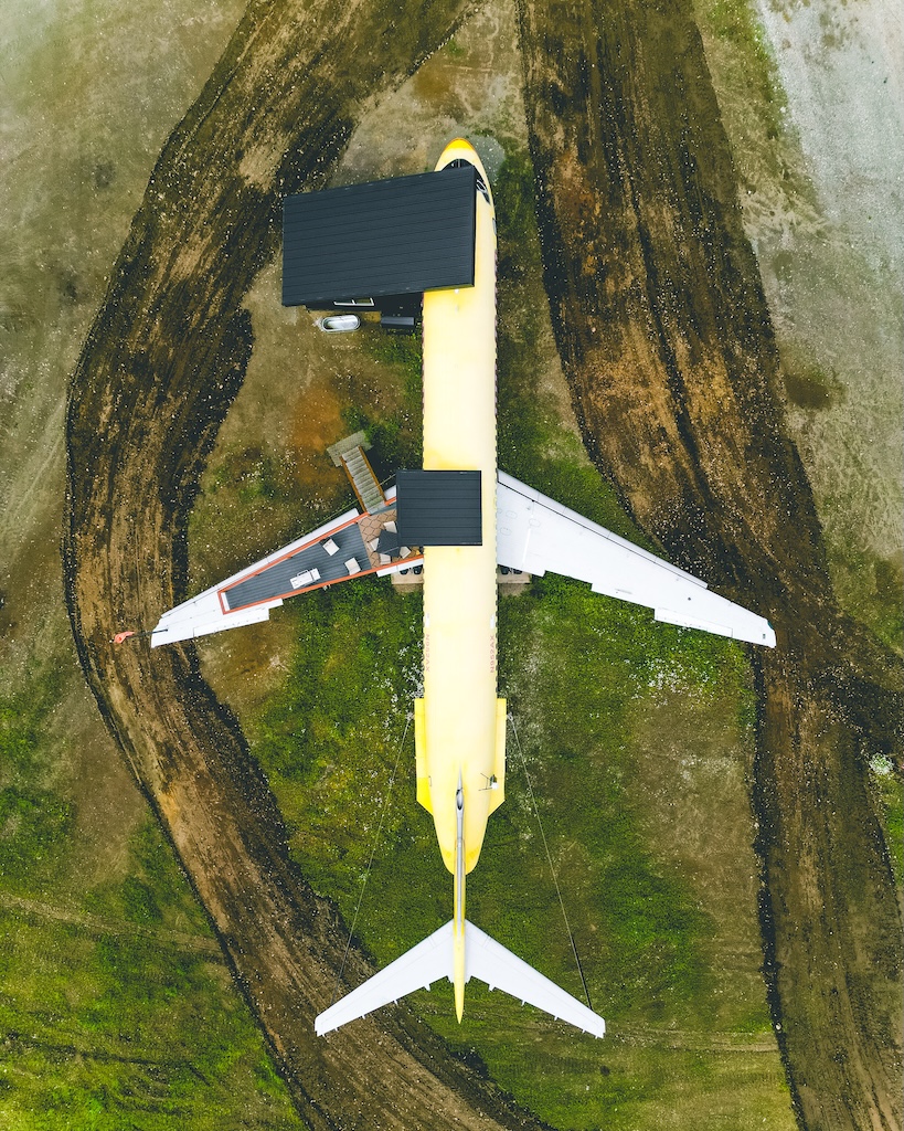 Jon Kotwicki and the FLY8MA Pilot Lodge: A Vision for Aviation Adventure in Alaska With a Vintage Touch 29 Fly8MA Pilot Lodge DC 9