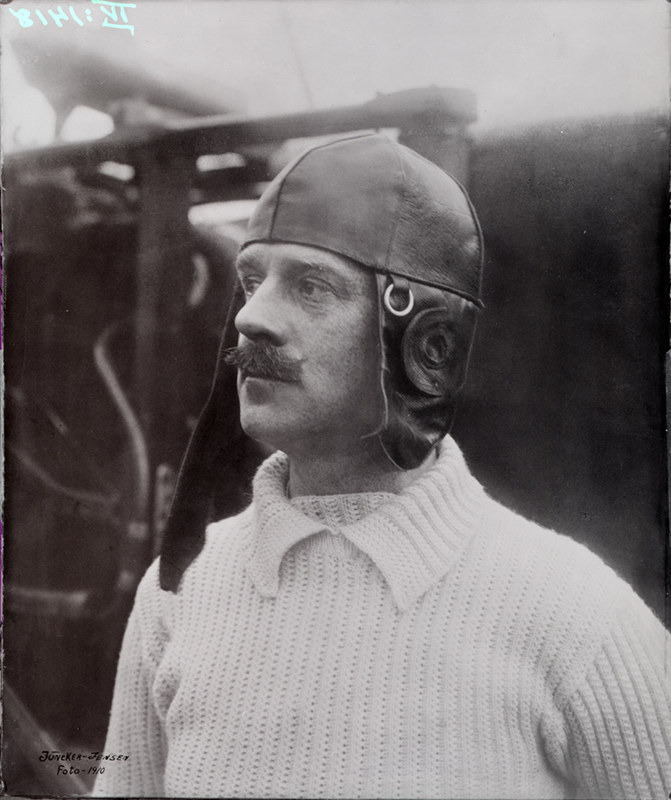 FLYGVAPENMUSEUM, the Cradle of Swedish Aviation 10 Flygbaronen Carl Cederstrom iford laderhuva Nordiska Museet NMA.0033456