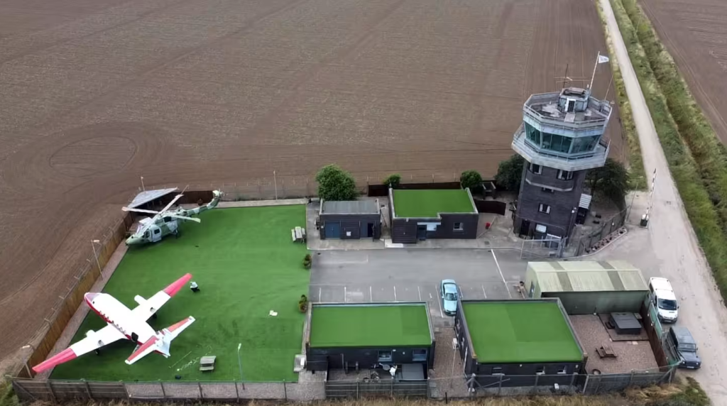 Former RAF Wainfleet Control Tower Transformed into One-of-a-Kind Aviation-Themed Airbnb 13 Former RAF Wainfleet Control Tower Transformed into One of a Kind Aviation Themed Airbnb 2