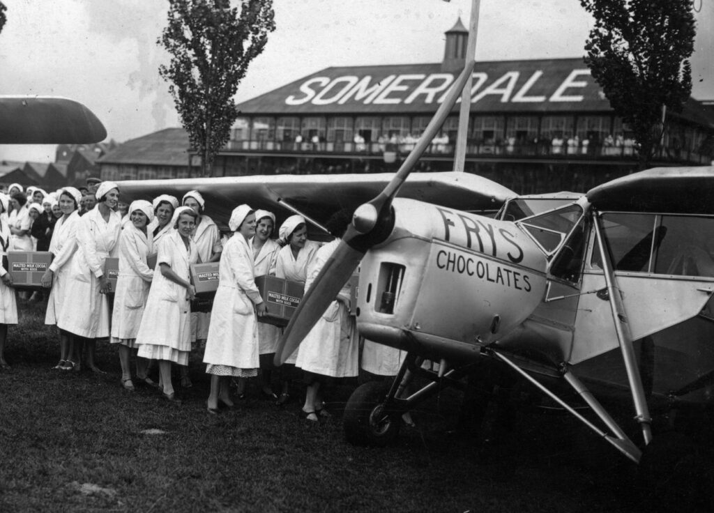 Puss Moth Refurbishment At Shuttleworth 17 FrysChocolatePussMothCroppedBristolPost