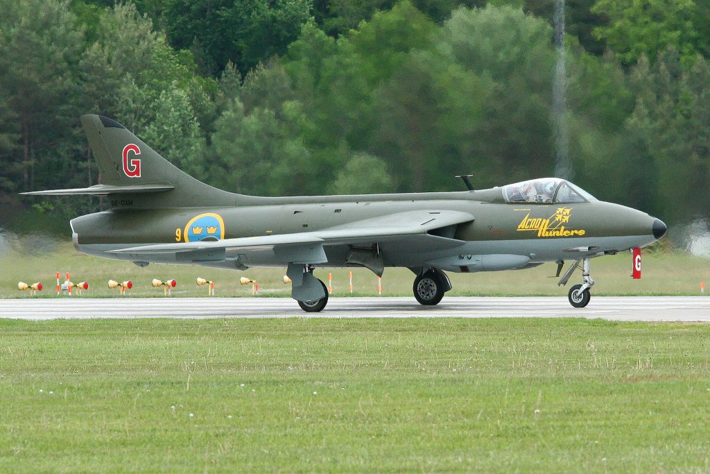 The Swedish Air Force Historic Flight From Within the Cockpit 15 Though originally a Swiss Air Force plane, this Hawker Hunter now proudly wears the colors and markings of Flygvapnet Acro Hunters' "G red." (Image Credit: Alan Wilson CC 2.0)