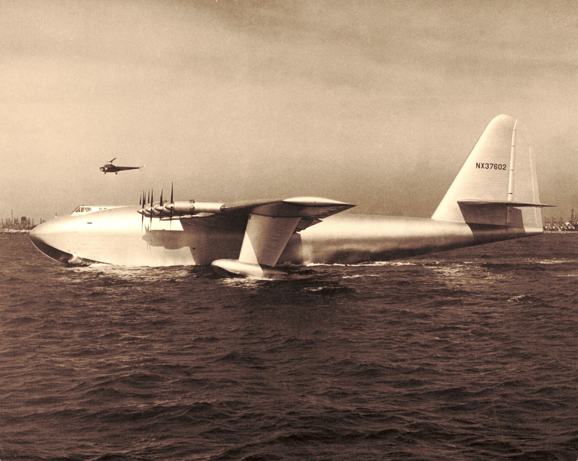 Today In Aviation History: First Flight of the Hughes H-4 Hercules - “Spruce Goose” 11 Hughes H 4 Hercules Spruce Goose