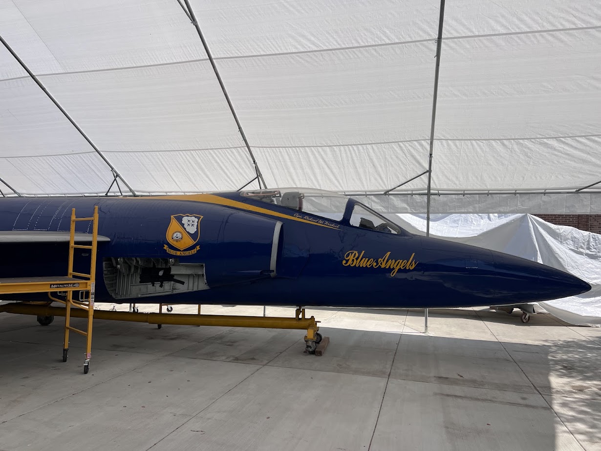 Grumman F11F Tiger Arrives at California Science Center 26 IMG 8326