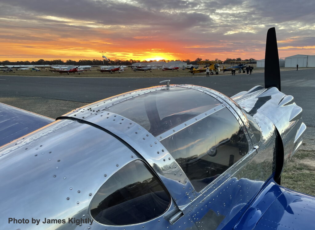 Aussie Antiquers 50th Fly-In 91 IMG 8372mw