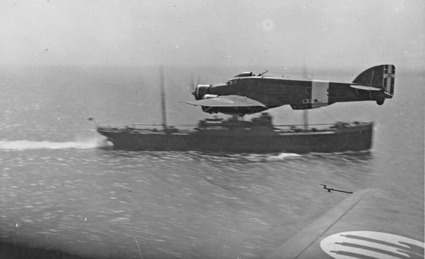 Book Review: The Savoia-Marchetti S.79 Sparviero 11 Image00010 2