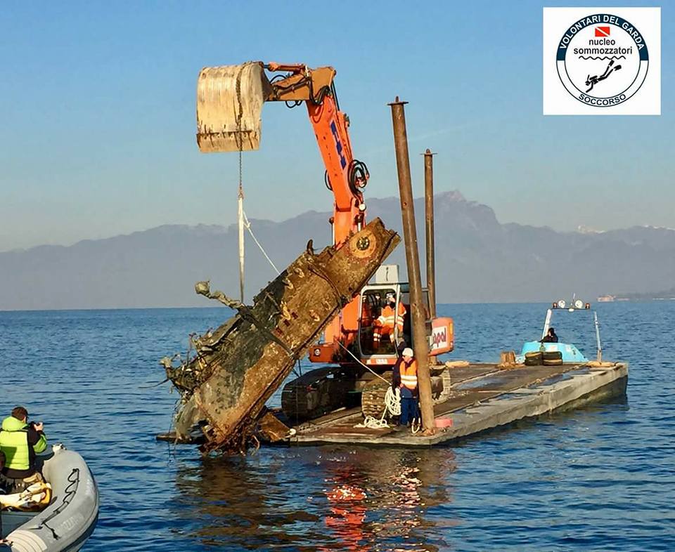 Italian Air Force F-51D Mustang Recovered From Lake Garda 10 The left wing of the Mustang clearly showing the Italian Air Force roundel. ( Photo via Associazione Voluntari del Garda (Garda Volunteers Association)