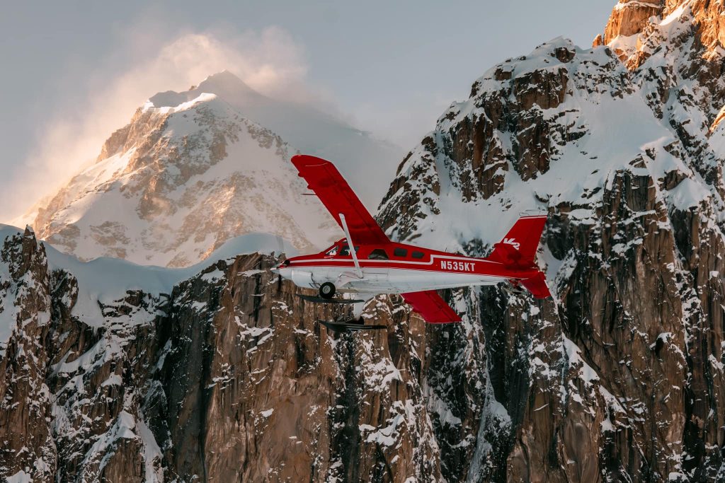 Flying into Alaska's Denali National Park with K2 Aviation 25 K2 Aviation N727KT