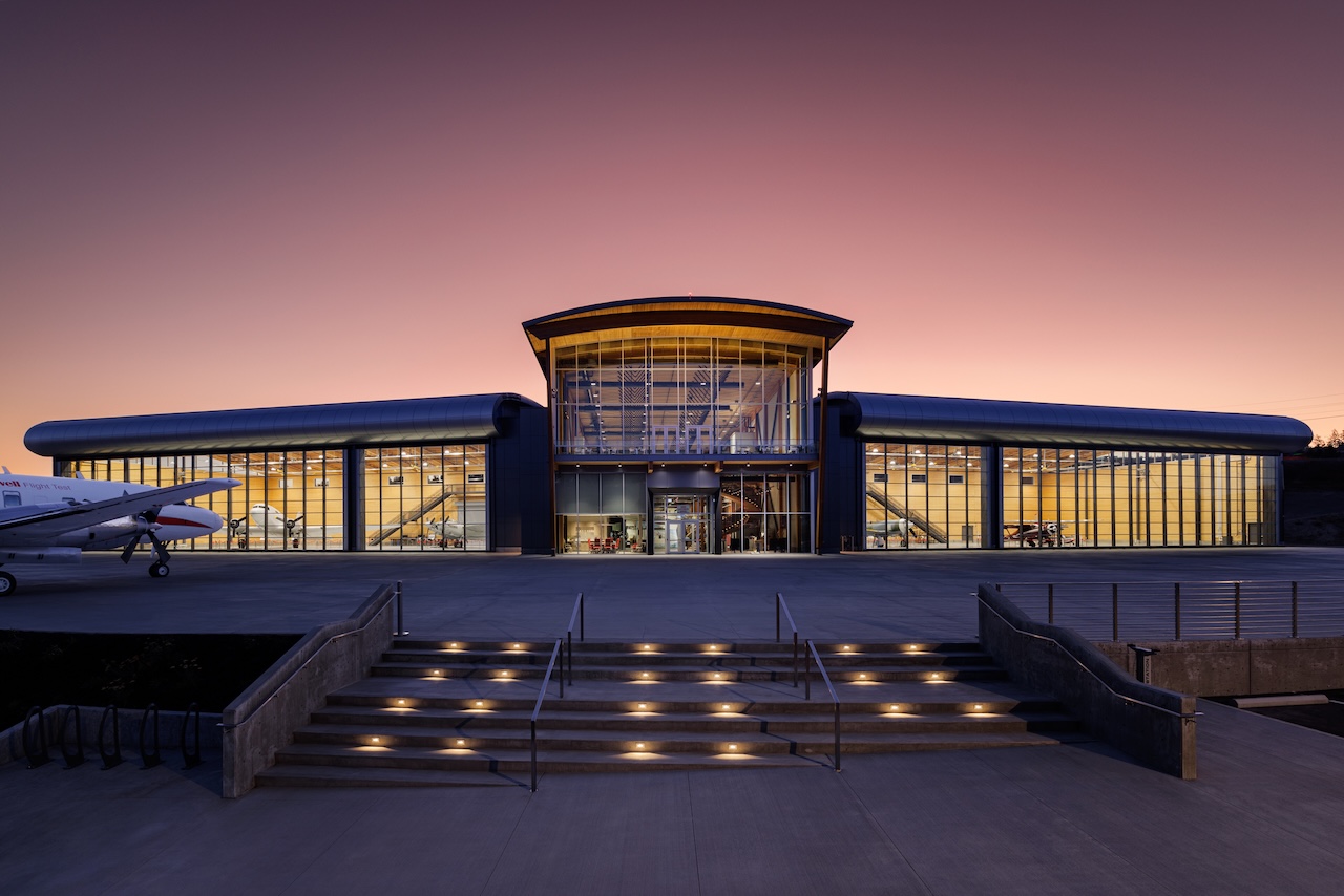 The KF Centre for Excellence: A Living Legacy of Canadian Aviation 42 KF COMP19 1