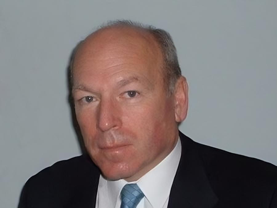 Ken Smart Stands Down as Vulcan To The Sky Trustee 16 Ken Smart CBE FRAeS Stands Down as Vulcan To The Sky Trustee