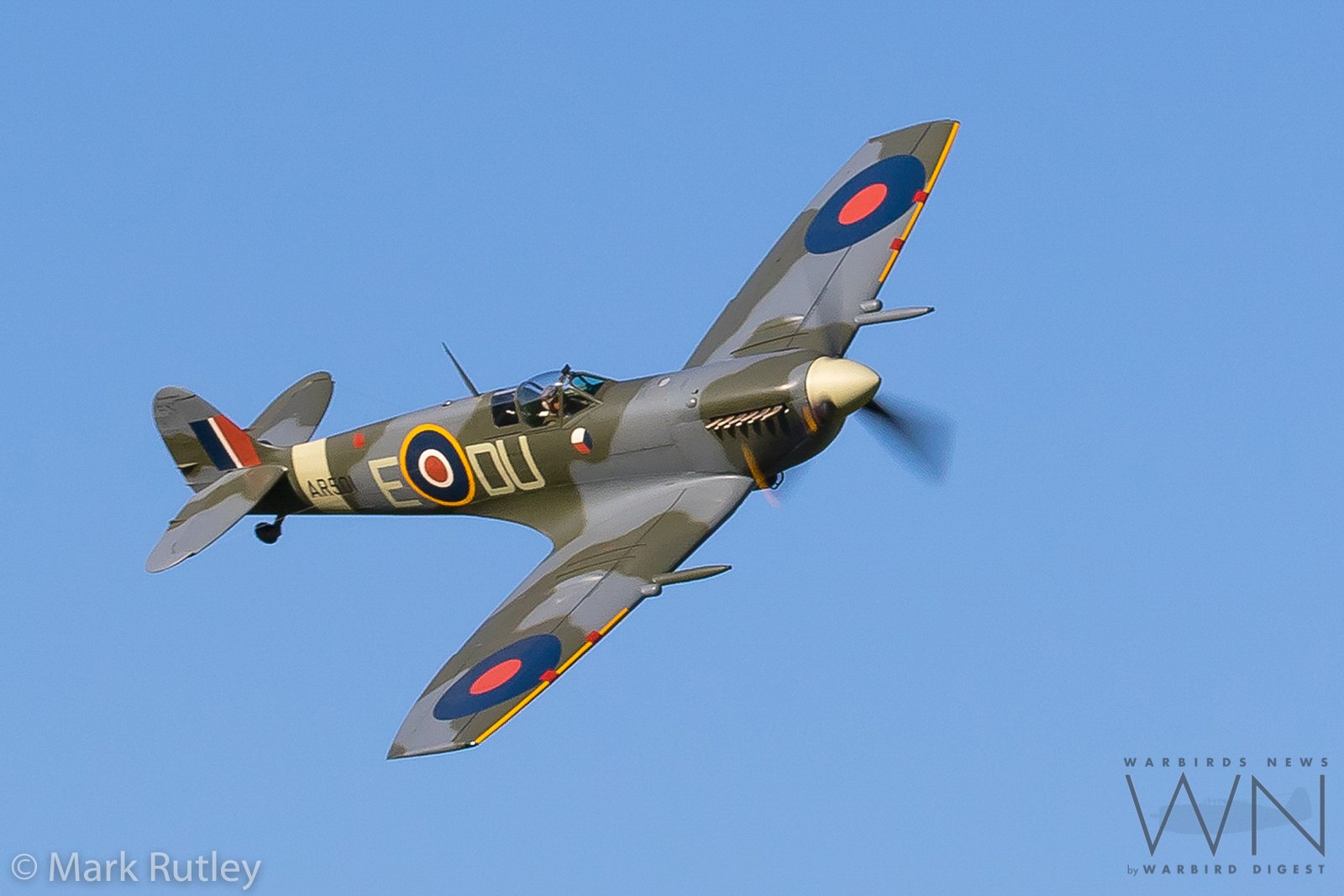Shuttleworth Spitfire Mk.V AR501 - First Public Outing 10 LR 9988a
