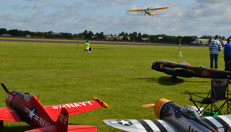 Modellers Gear Up For Flying Weekend 12 Large_Model_Aircraft_Rally_Flying_Display