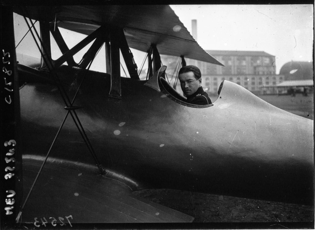 The Allied Ace of Aces: René Fonck’s Path to 75 Aerial Victories 11 Laviateur Fonck dans son appareil btv1b9031895p