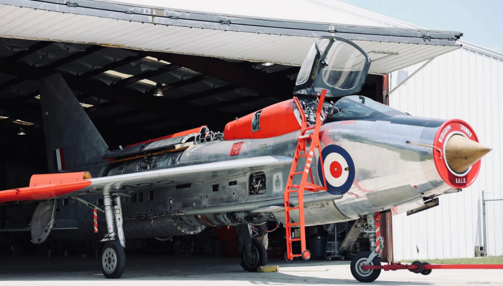 Flying EE Lightning Project Leaves U.S., Focuses on New Jet 10 Lightning 422 N422XS 4