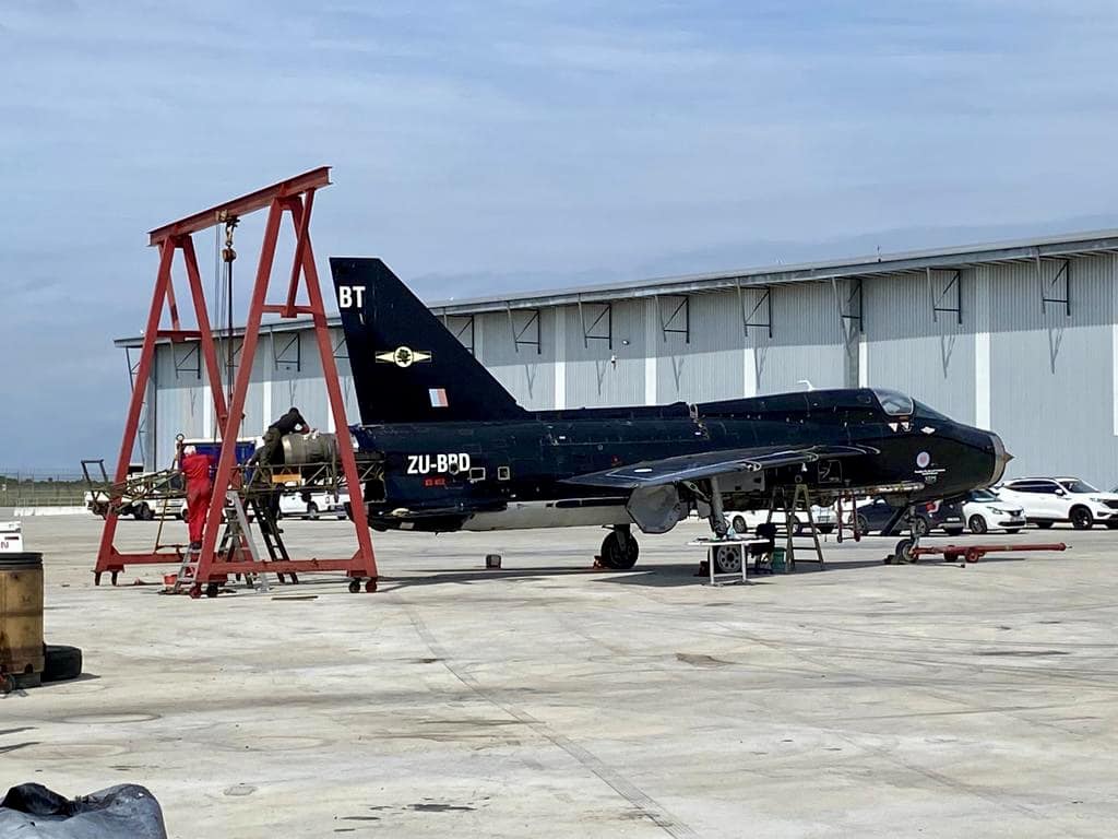 AArLO Acquires Hangar 51's Lightning 10 Lightning XS452 ZU BBD Big Bad Dog