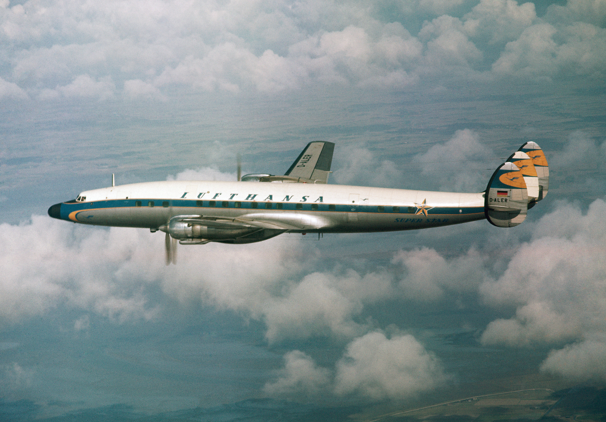 Lufthansa to Place Vintage Aircraft on Permanent Display 10 Lockheed L 1694A Super Star