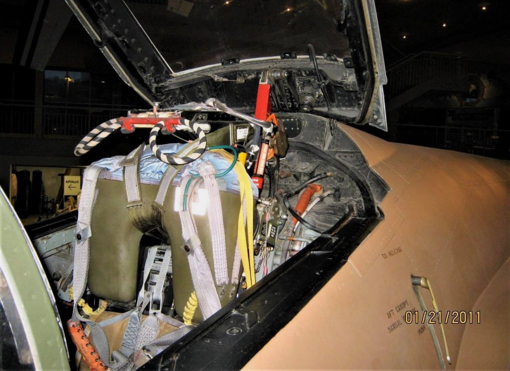 Randy's Warbird Profiles: F-4C Phantom II 64-0776 13 MOF Phantom Don England 02