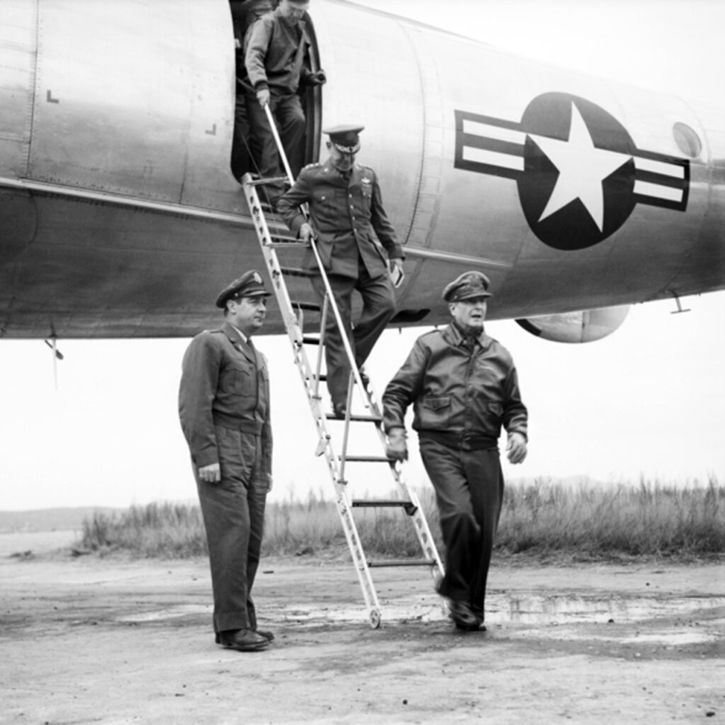 C-121A “Bataan” Airborne 12 MacArthur plane