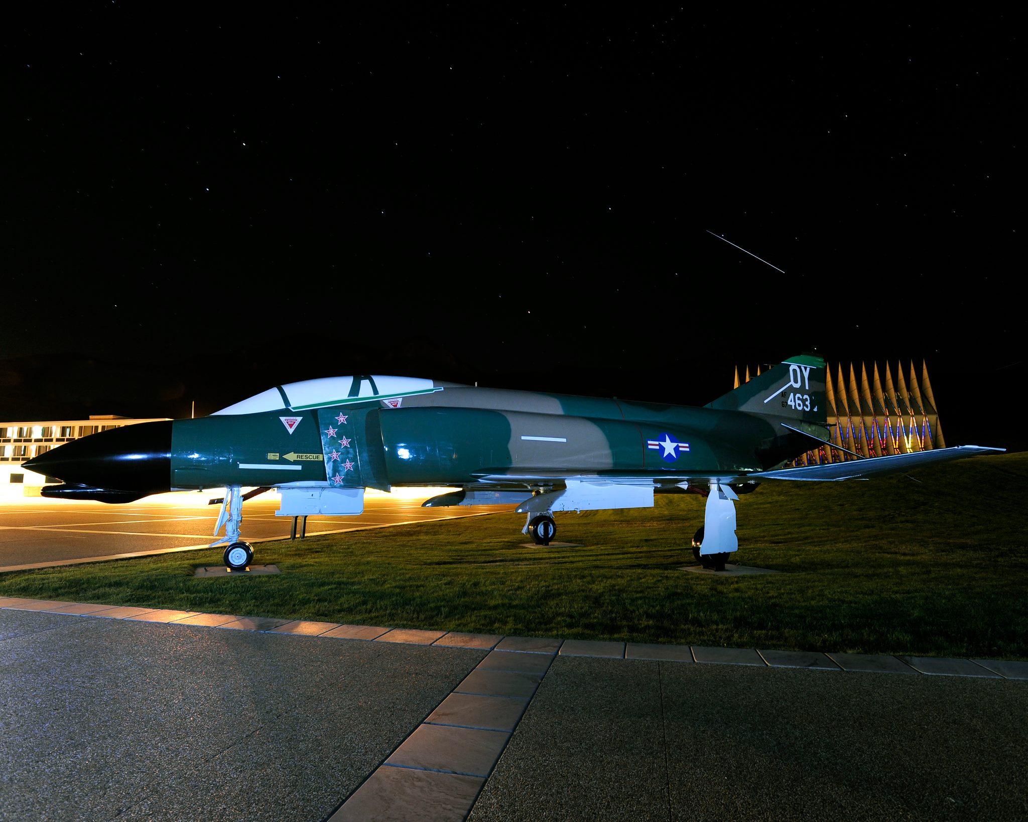 Today in Aviation History: Captain Richard S. “Steve” Ritchie Becomes the First U.S. Air Force Ace of the Vietnam War 14 McDonnell F 4D 29 MC Phantom II 66 7463 United States Air Force Academy