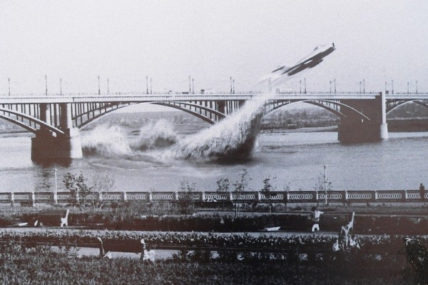 A Mig Flies Under Bridge, A-4 Taking Off From A Submarine, Fake or Real? 10 Photoshop was not around in 1965 but the author of this image did a decent job.
