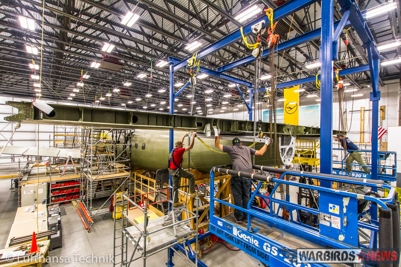 Lufthansa Lockheed L-1649A Super Star Restoration - Part 2 17 The fully-overhauled horizontal stabilizer during re-installation on the airframe. (© Lufthansa Technik)